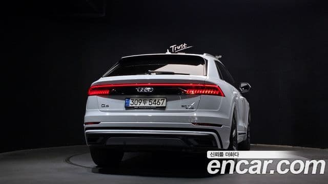 Audi Q8 (4M) Premium, 2021 4