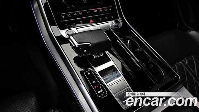 Audi Q8 (4M) Premium, 2021 9