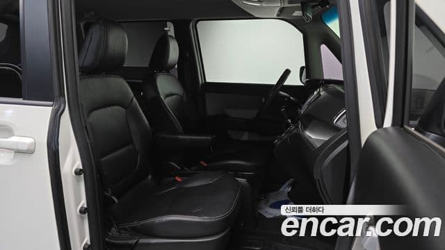 Kia Ray Special, 2013 11