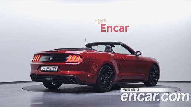 Ford Mustang кабриолет, 2022 2