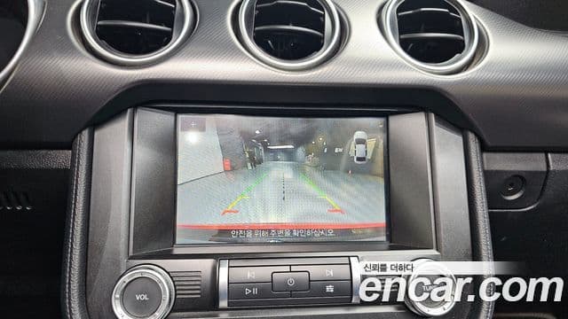 Ford Mustang кабриолет, 2022 16