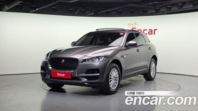 Jaguar F-PACE Prestige, 2017 1