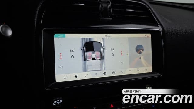 Jaguar F-PACE Prestige, 2017 16