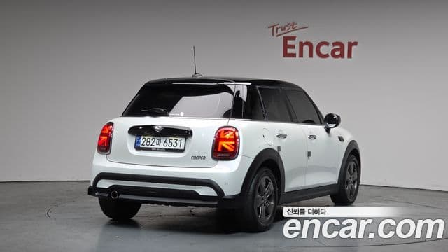 Mini Cooper 3세대, 2023 2