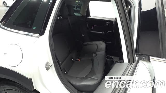 Mini Cooper 3세대, 2023 12