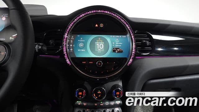 Mini Cooper 3세대, 2023 14