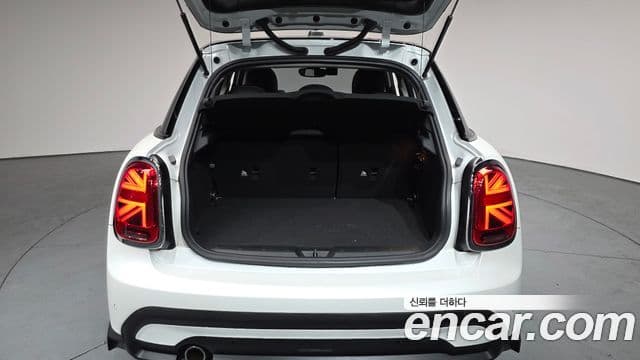 Mini Cooper 3세대, 2023 20