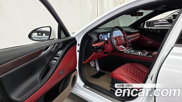 Genesis G80 (RG3) бензин 3.5 турбо AWD, 2025 10