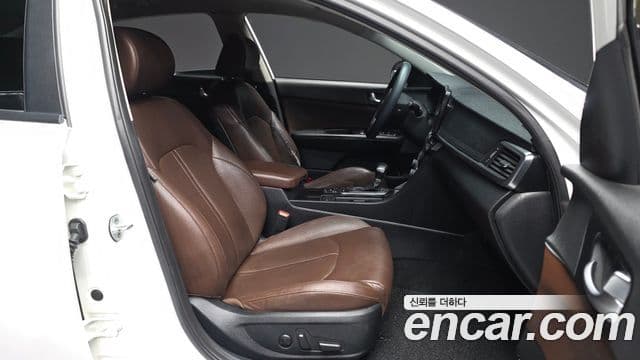 Kia K5 2세대 Noblesse, 2016 11