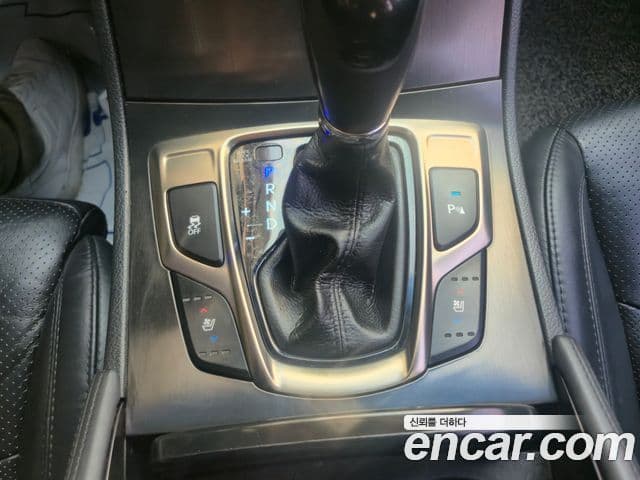 Hyundai Grandeur HG Premium, 2014 9