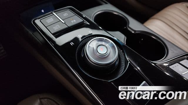 Kia K8 гибрид Signature, 2023 9