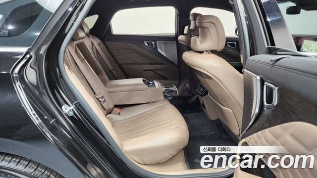 Kia K8 гибрид Signature, 2023 12