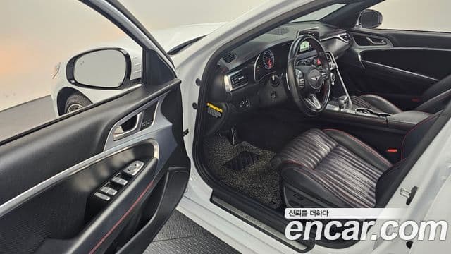 Genesis G70 Sport пакет, 2018 10