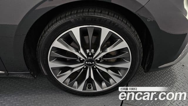 Kia K8 Signature, 2022 все фото