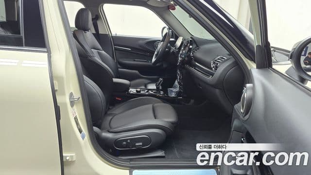 Mini Cooper D 클럽맨 2세대, 2022 11