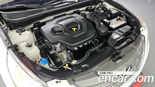 Hyundai YF Sonata Premier, 2012 6