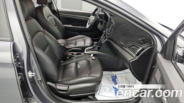 Hyundai Avante AD 1.6 GDI Value Plus, 2017 12