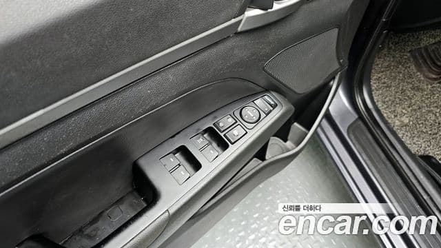 Hyundai Avante AD 1.6 GDI Value Plus, 2017 13