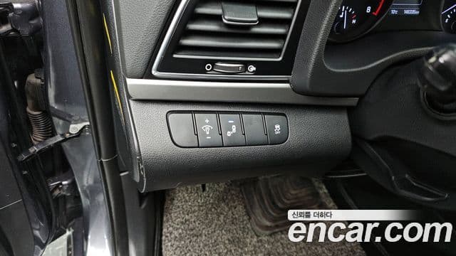 Hyundai Avante AD 1.6 GDI Value Plus, 2017 14