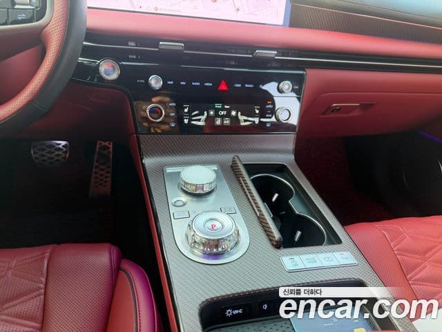 Genesis G80 (RG3) бензин 2.5 турбо AWD, 2025 9