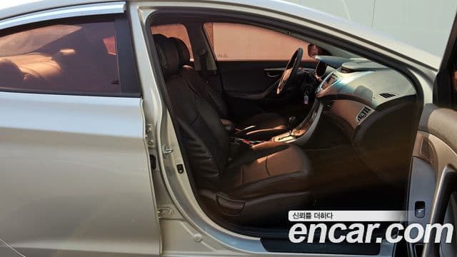 Hyundai Avante MD Luxury, 2011 10