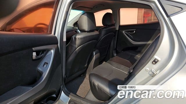 Hyundai Avante MD Luxury, 2011 12