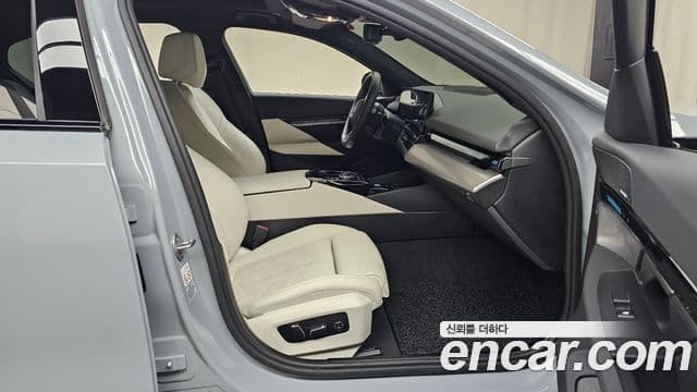 BMW 5시리즈 (G60) 520i M Sport, 2024 11
