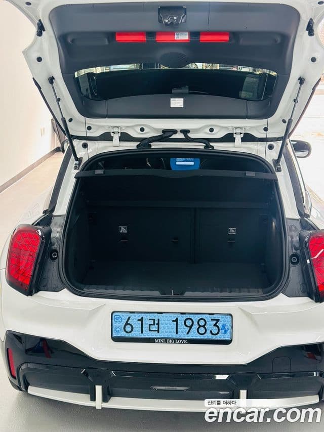 Mini Aceman 1세대 JCW, 2025 12