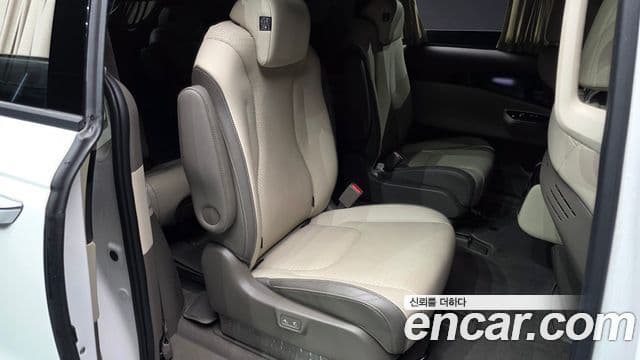 Kia Carnival 4세대 Signature, 2022 12