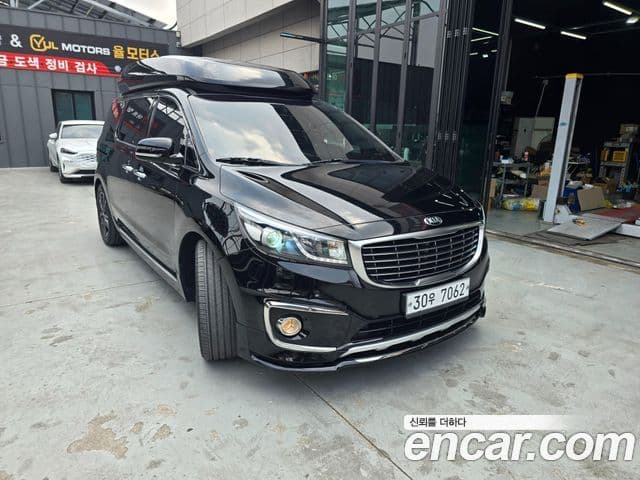 Kia All New Carnival Prestige, 2015 3