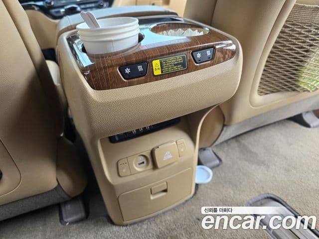 Kia All New Carnival Prestige, 2015 16