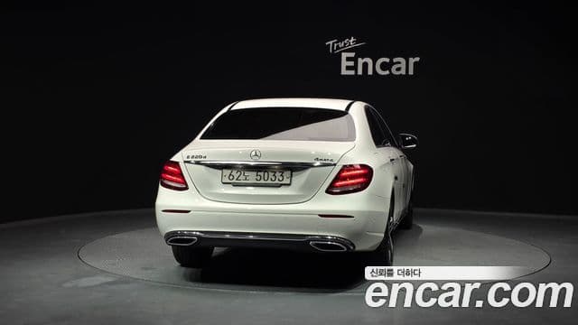 Mercedes-Benz E-класс W213 Avantgarde, 2017 4