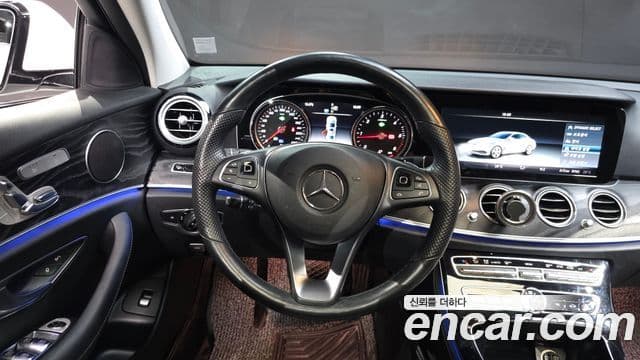 Mercedes-Benz E-класс W213 Avantgarde, 2017 13