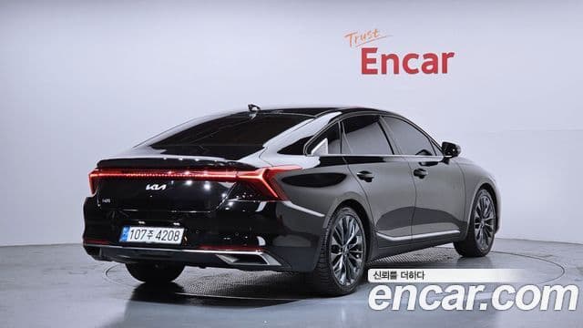 Kia K8 Signature, 2022 2