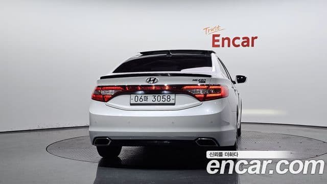 Hyundai Grandeur HG Premium, 2015 4