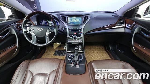Hyundai Grandeur HG Premium, 2015 7