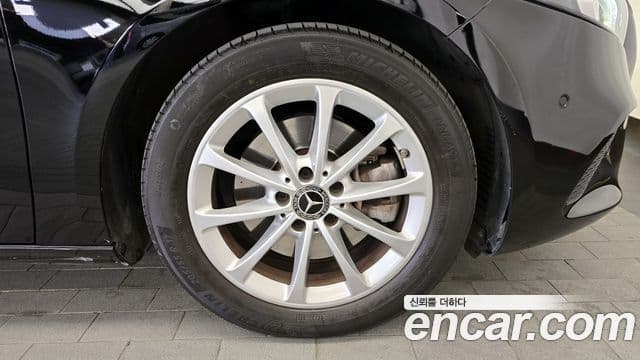 Mercedes-Benz A-класс W177 A220 хэтчбек, 2020 все фото