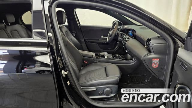 Mercedes-Benz A-класс W177 A220 хэтчбек, 2020 11