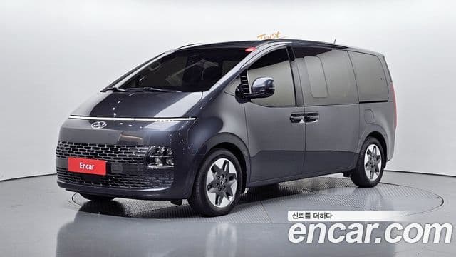 Hyundai Staria Modern, 2022 1