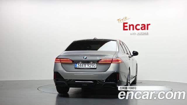 BMW 5시리즈 (G60) 520i M Sport, 2025 4