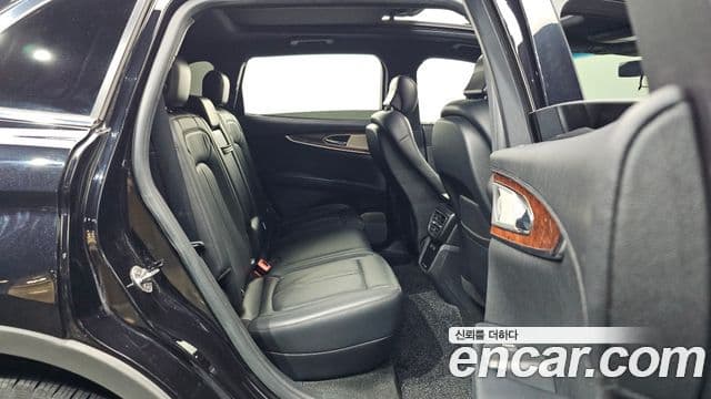 Lincoln Nautilus 1세대 2.7 Reserve AWD, 2019 12