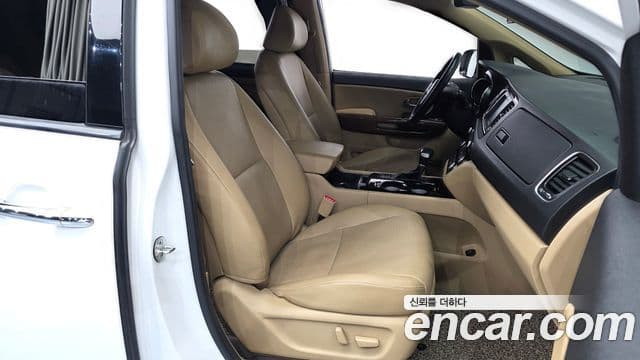 Kia All New Carnival Prestige, 2018 10