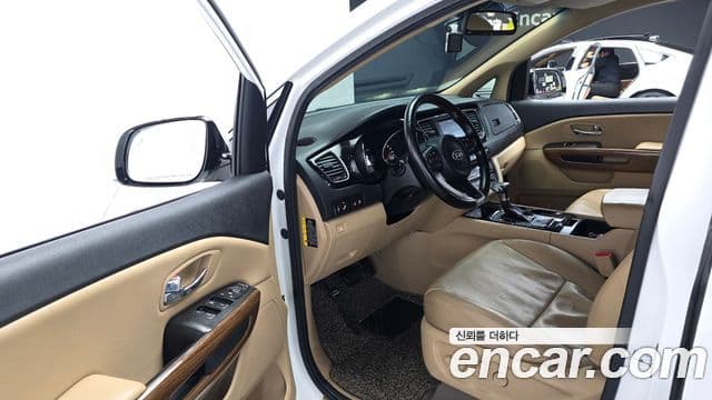 Kia All New Carnival Prestige, 2018 11