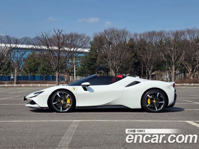 Ferrari SF90 스파이더, 2023 15