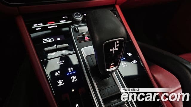 Porsche Cayenne (PO536) 3.0 купе, 2021 9