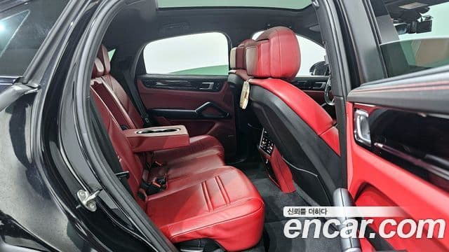 Porsche Cayenne (PO536) 3.0 купе, 2021 12