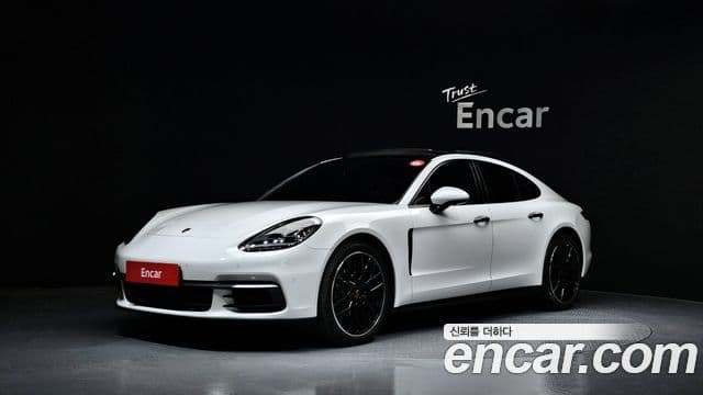 Porsche Panamera (971), 2018 1