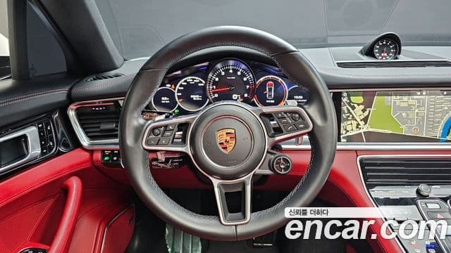 Porsche Panamera (971), 2018 13