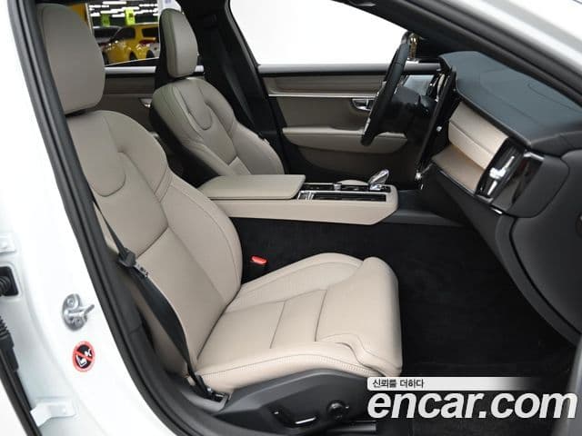 Volvo S90 B5 Ultra Dark, 2026 10