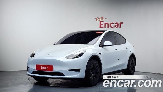 Tesla модель Y, 2025 11